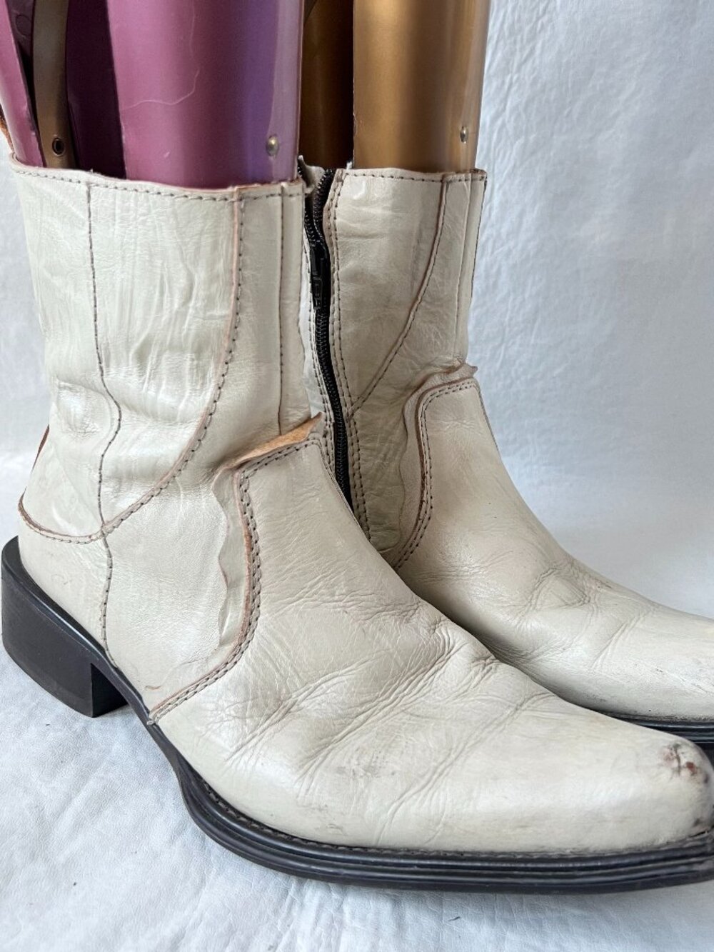 Aldo western boots distressed cream white leather pointed toe short 40 9 womens